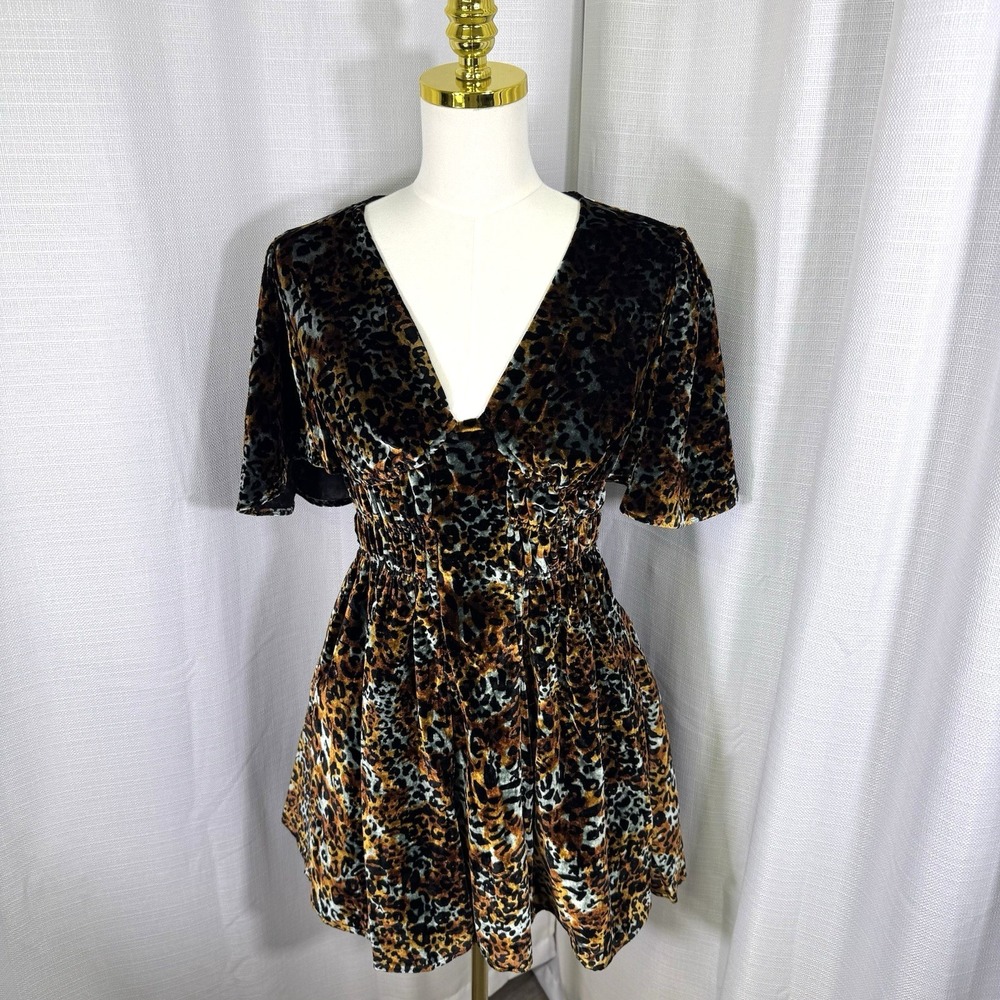 NEW Anthropologie Short Sleeve Velvet Animal Print Mini Dress Womens Small $188 - Picture 2 of 13